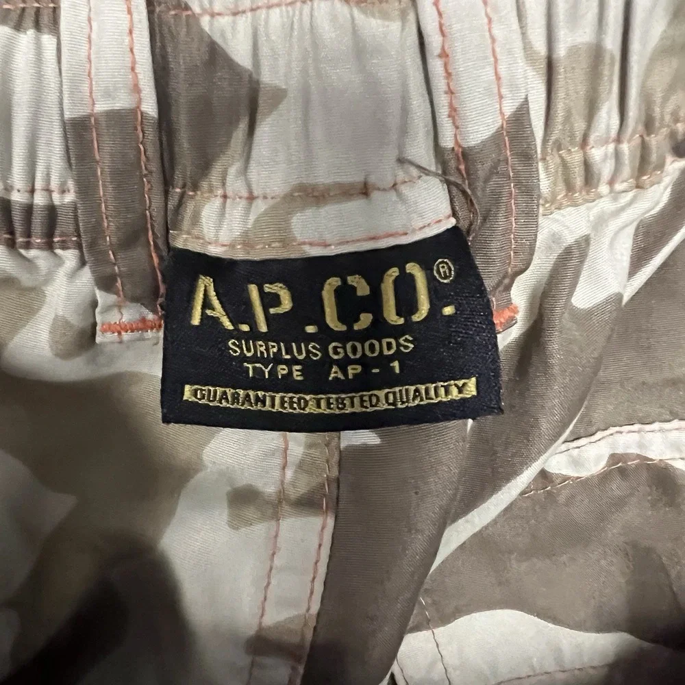 A.P. Co‎ Shorts Mens Sz L Orange Desert Camouflage Camo Reversible Cargo Stretch